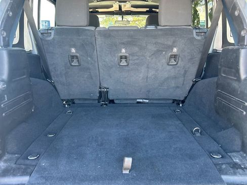 Used 2020 Jeep Wrangler Unlimited Sport image 32