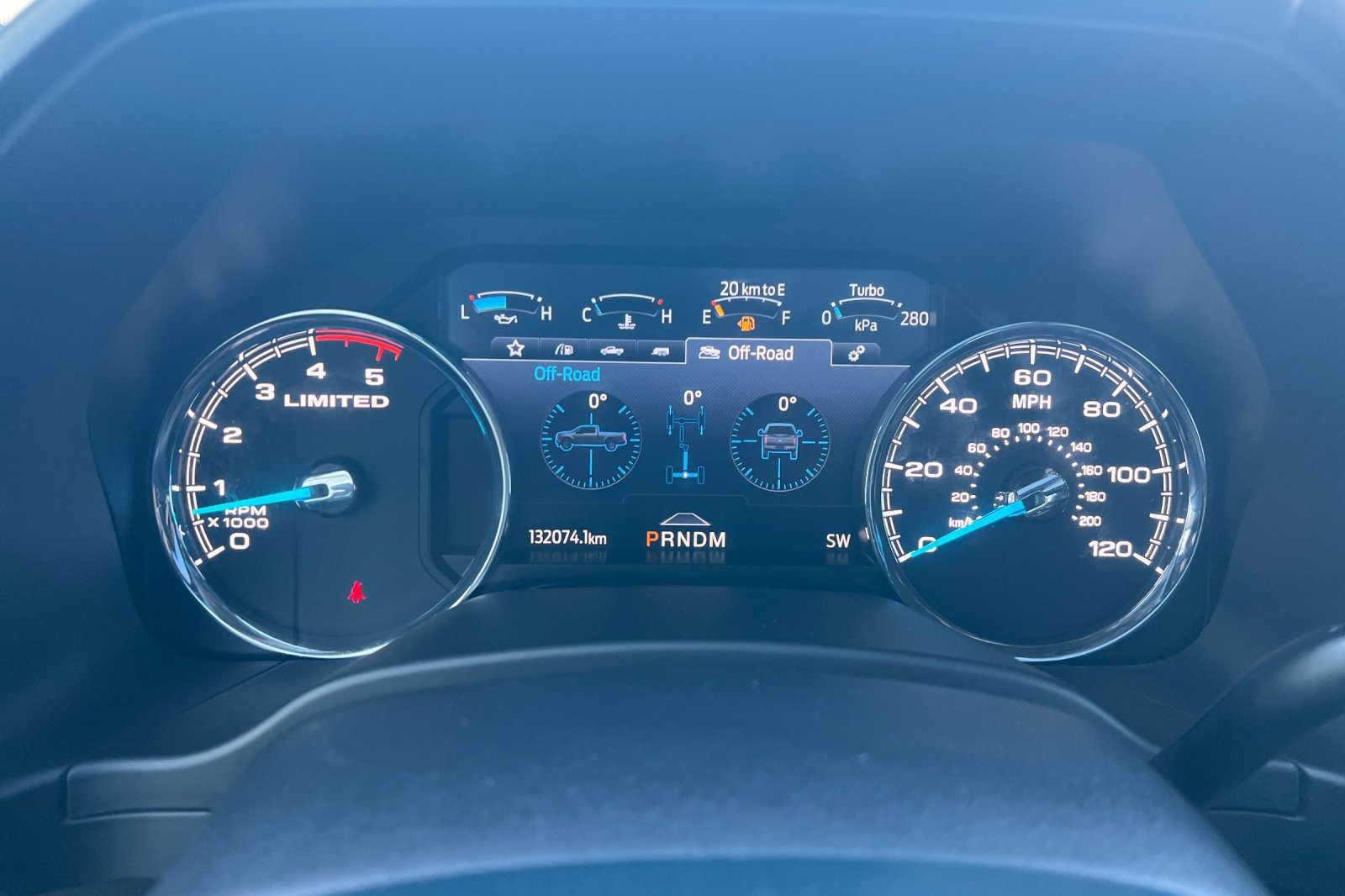 Used 2022 Ford F350 Limited AWD/4WD image 25