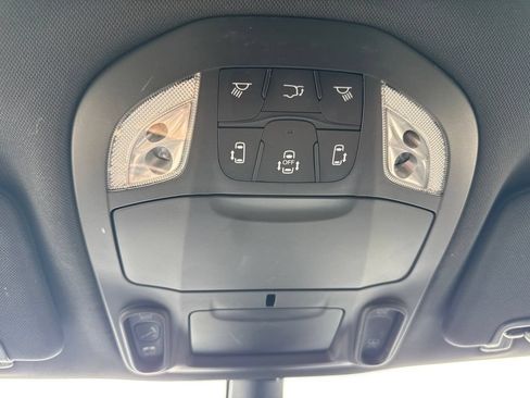 Used 2026 Chrysler Pacifica Limited AWD/4WD image 24