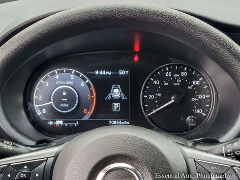 Used 2021 Nissan Kicks SV image 18