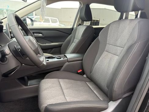 Used 2026 Nissan Rogue SV AWD/4WD image 14