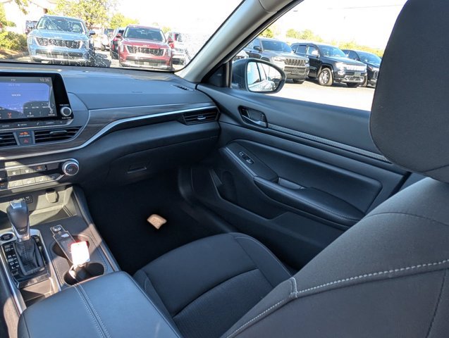 Used 2026 Nissan Altima 2.5 SV FWD image 25