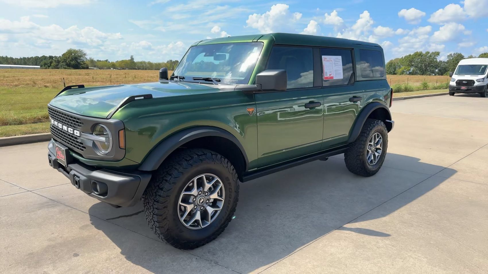 Used 2025 Ford Bronco Badlands AWD/4WD image 5