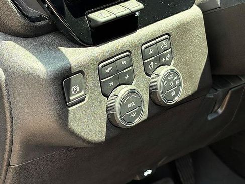Used 2024 Chevrolet Silverado 2500 ZR2 w/ ZR2 Bison Edition AWD/4WD image 19