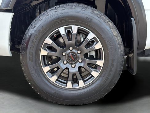 Used 2021 Nissan Titan PRO-4X w/ Pro-4x Convenience Package image 88