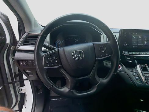 Used 2024 Honda Odyssey EX-L image 10