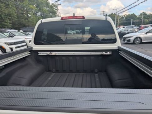 Certified 2023 Nissan Frontier PRO-4X w/ Pro Convenience Package AWD/4WD image 9