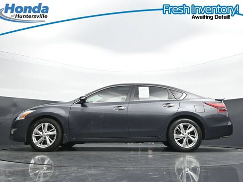 Used 2013 Nissan Altima 2.5 SL w/ 2.5 Moonroof Pkg FWD image 30