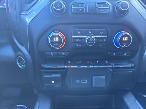 Used 2021 Chevrolet Silverado 1500 RST image 21