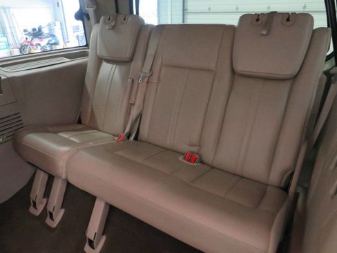 Used 2015 Lincoln Navigator 4WD image 13