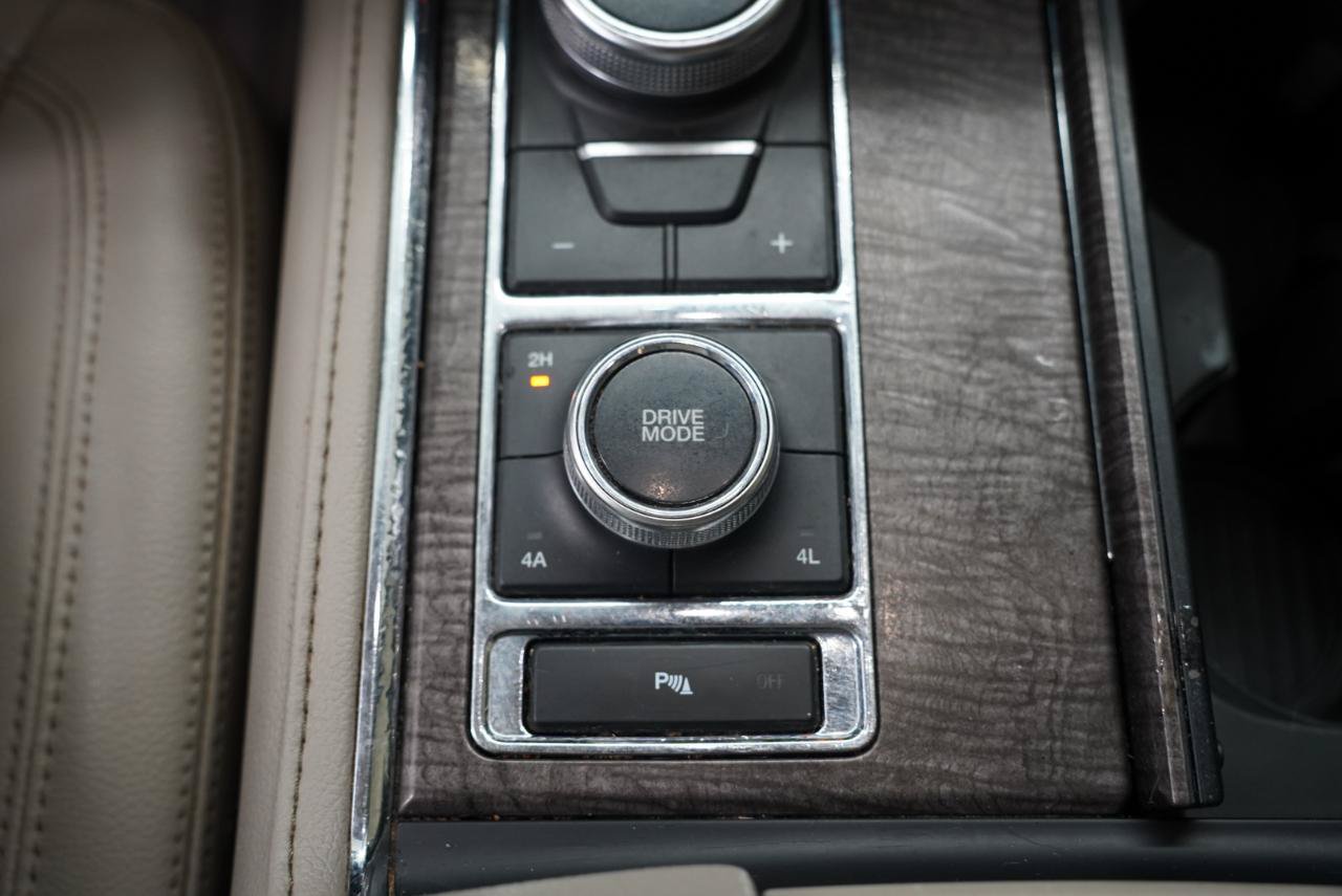 Used 2021 Ford Expedition Limited AWD/4WD image 23
