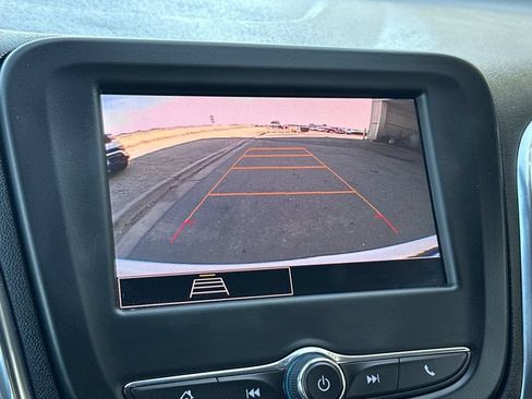 Used 2024 Chevrolet Equinox LT AWD/4WD image 14