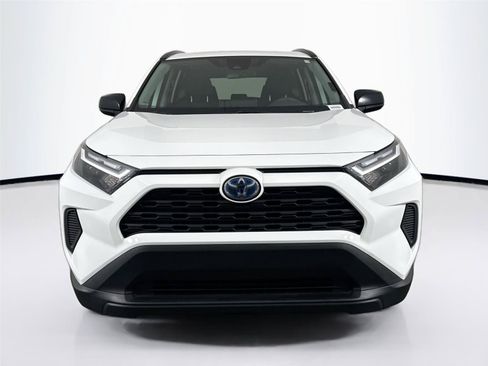 Certified 2024 Toyota RAV4 LE AWD/4WD image 8