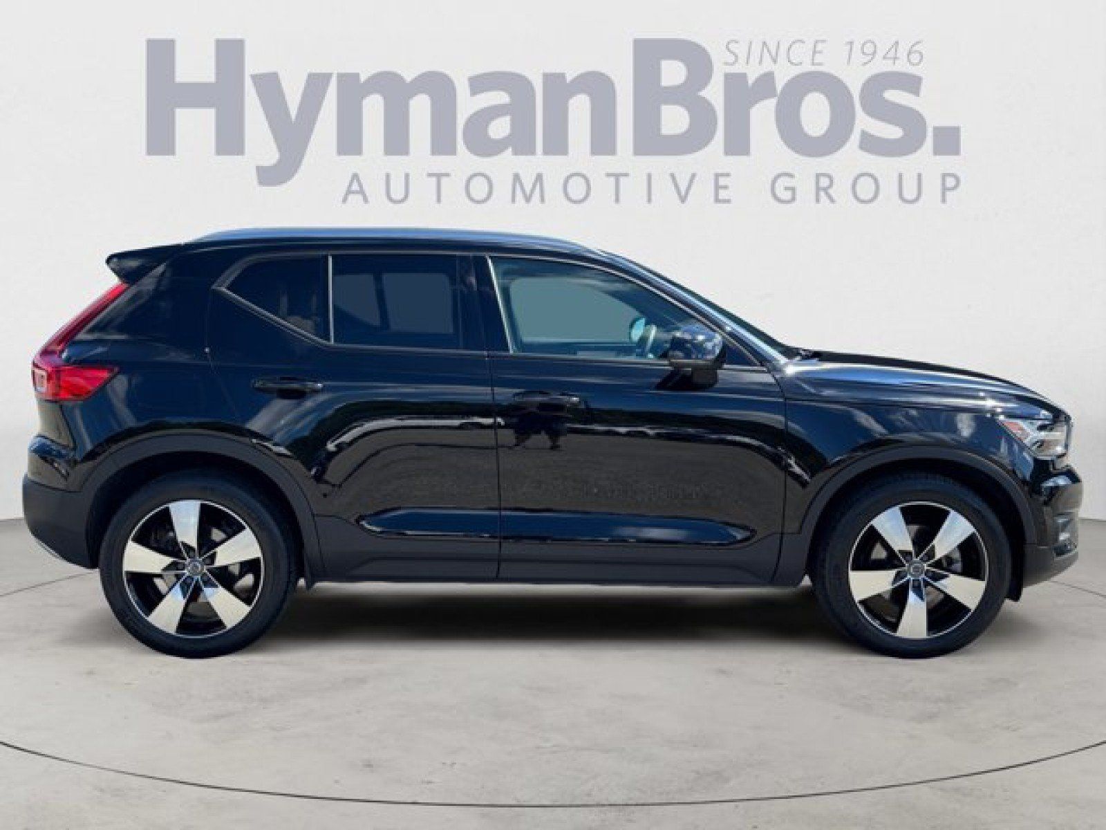 Used 2019 Volvo XC40 T5 Momentum AWD/4WD image 2