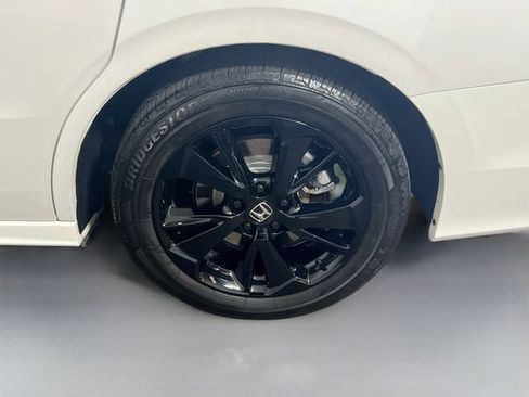 Used 2024 Honda Odyssey Sport image 32