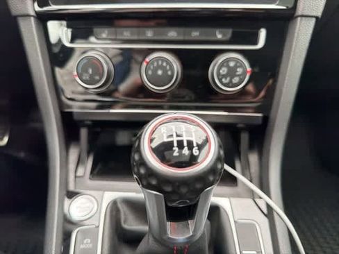 Used 2020 Volkswagen GTI SE image 13