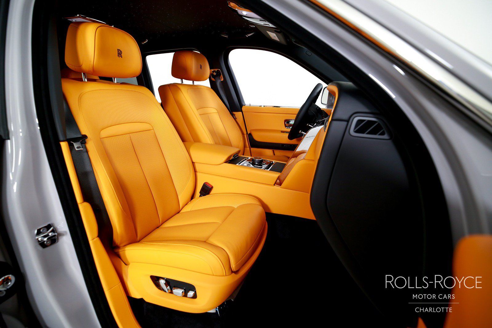 New 2027 Rolls-Royce Cullinan AWD/4WD image 35