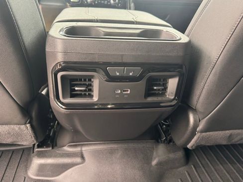 Used 2024 GMC Sierra 1500 AT4 w/ Technology Package AWD/4WD image 22