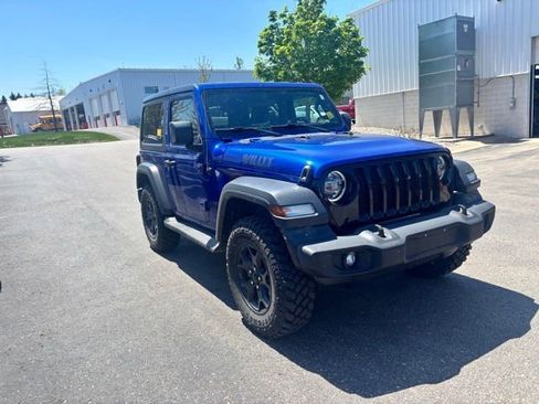 Used 2020 Jeep Wrangler Sport AWD/4WD image 3