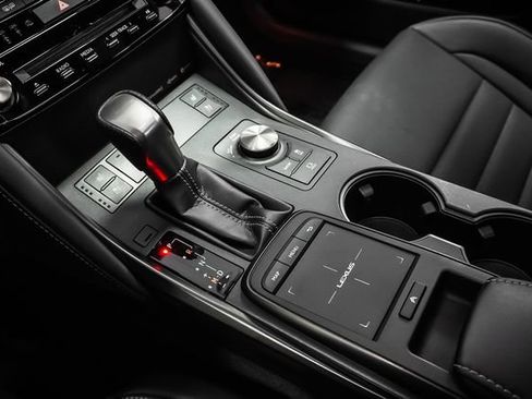 Used 2022 Lexus IS 350 F Sport w/ Navigation Package RWD image 15