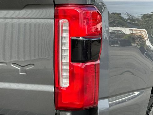 Used 2024 Ford F350 Lariat AWD/4WD image 25
