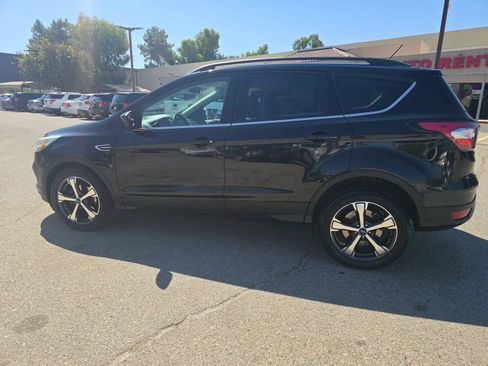 Used 2018 Ford Escape SEL FWD image 8