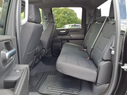 Used 2023 Chevrolet Silverado 2500 Custom w/ Custom Convenience Package AWD/4WD image 14