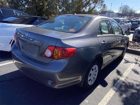 Used 2010 Toyota Corolla LE image 8