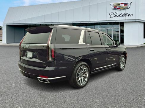 Certified 2022 Cadillac Escalade Premium Luxury Platinum w/ Heavy-Duty Trailer Package AWD/4WD image 5
