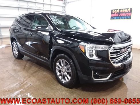 Used 2023 GMC Terrain SLT image 1