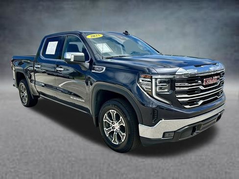 Used 2025 GMC Sierra 1500 SLT RWD image 3