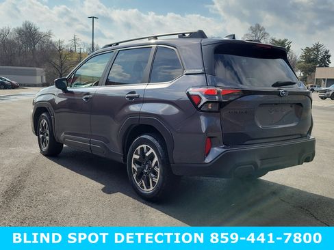 Used 2025 Subaru Forester Premium w/ Convenience Package #1 image 5