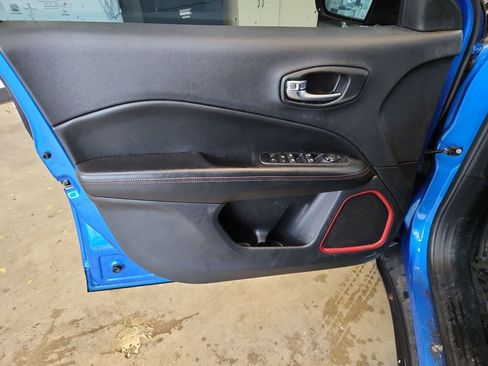 Used 2021 Jeep Compass Trailhawk w/ Convenience Group image 17