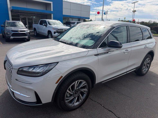 Used 2024 Lincoln Corsair AWD w/ Equipment Group 101A image 2