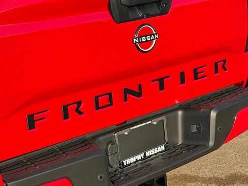 New 2026 Nissan Frontier SV image 7