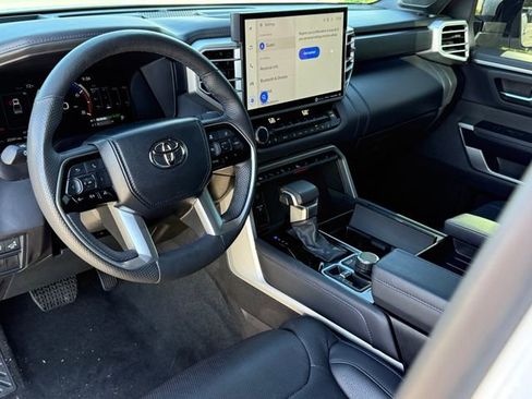 Used 2024 Toyota Tundra Platinum AWD/4WD image 9