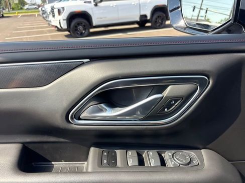 Used 2024 Chevrolet Tahoe RST w/ Luxury Package AWD/4WD image 15
