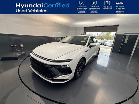 Certified 2025 Hyundai Sonata SEL image 1
