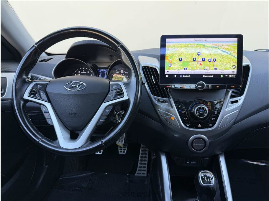 Used 2014 Hyundai Veloster w/ Style Package 02 FWD image 15