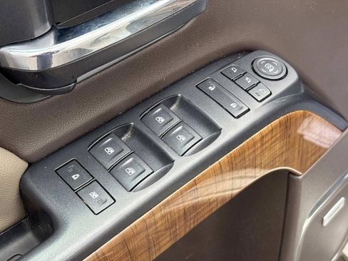 Used 2015 GMC Sierra 1500 SLT w/ SLT Crew Cab Value Package image 21