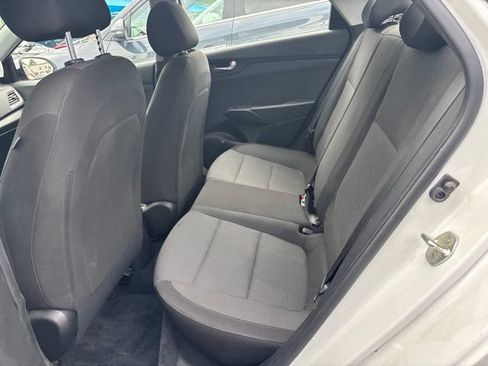 Used 2018 Hyundai Accent SE FWD image 7