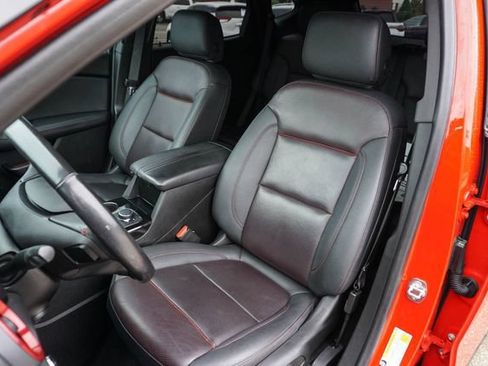 Used 2022 Chevrolet Blazer RS w/ Enhanced Convenience Package FWD image 17