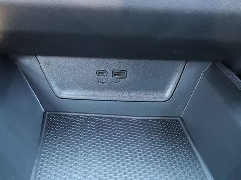 New 2027 Chevrolet Equinox LT w/ Convenience Package II FWD image 20
