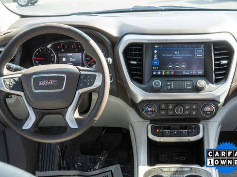 Used 2023 GMC Acadia SLT image 11