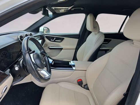Used 2023 Mercedes-Benz GLC 300 image 9