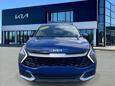 Certified 2023 Kia Sportage EX FWD image 2
