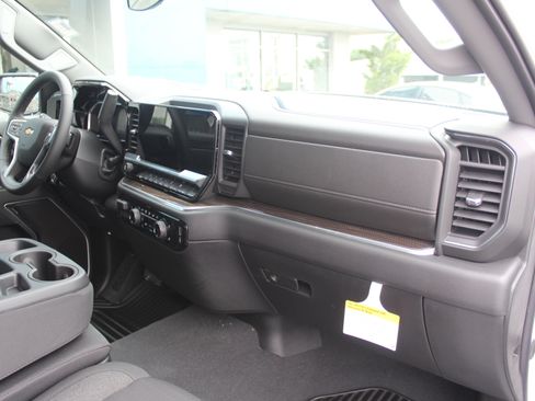 New 2026 Chevrolet Silverado 1500 LT AWD/4WD image 11