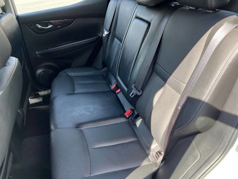 Used 2017 Nissan Rogue Sport SL w/ SL Premium Package image 25