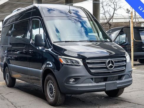 Used 2024 Mercedes-Benz Sprinter 2500 image 10