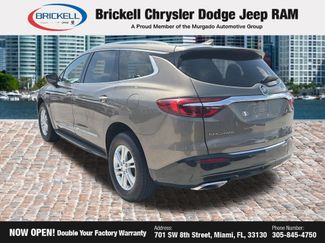 Used 2020 Buick Enclave Essence w/ LPO, Hit The Road Package FWD video 3